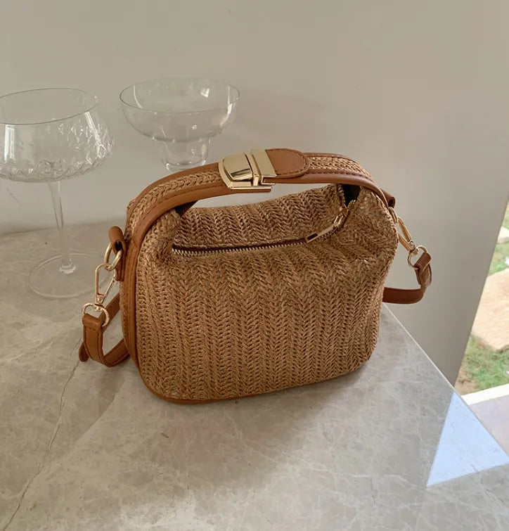 The SOLA Straw Crossbody- Beige