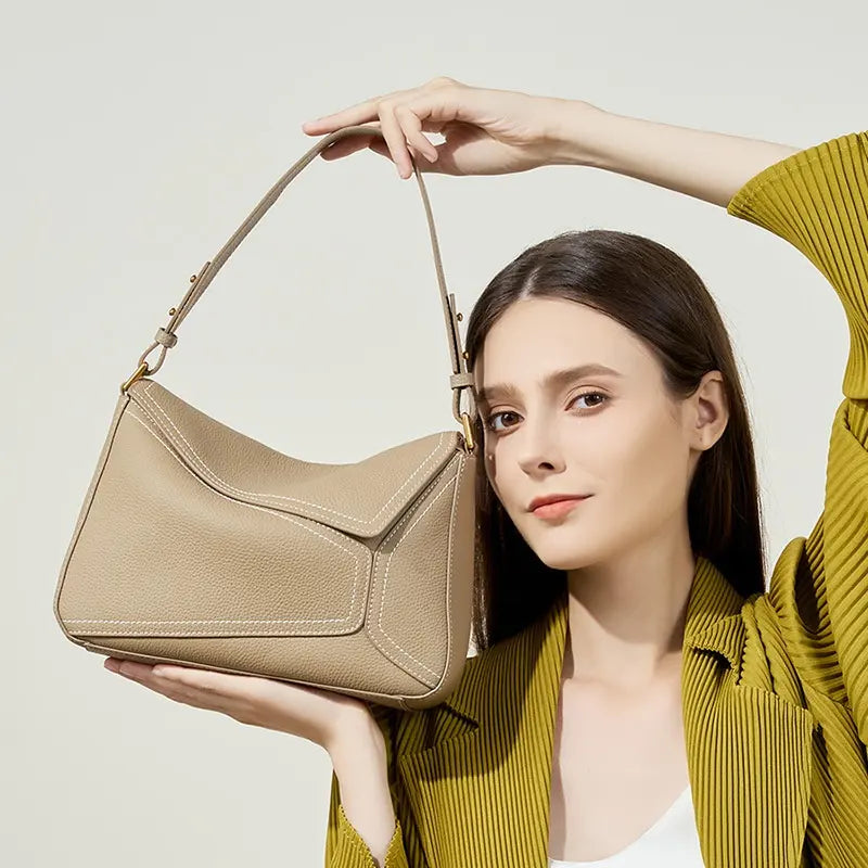 The ALMA Crossbody- Chocolate