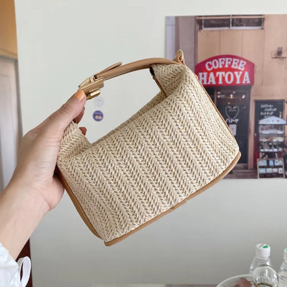 The SOLA Straw Crossbody- Brown
